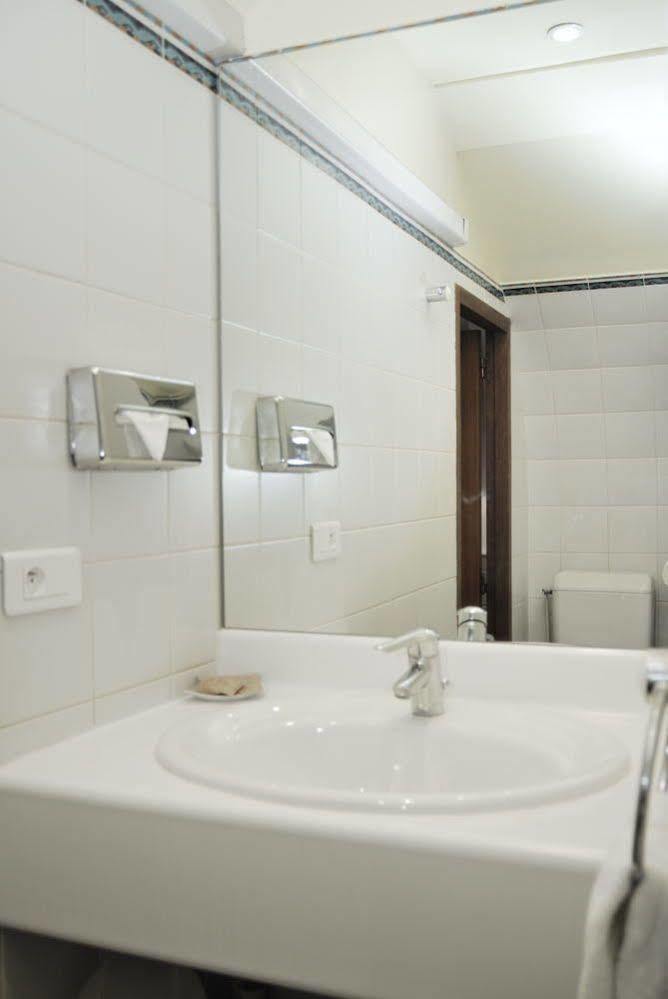 Hotel Hospitel Paris Eksteriør billede